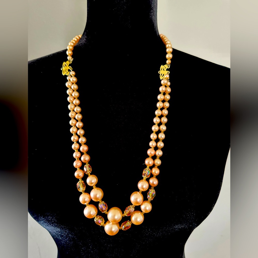 Faux‎ pearl